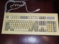 Vintage Mitsumi Electric Keyboard KPQ-E99YC picture