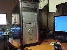 Classic Colorful Win 2000 Sp4 Computer, AMD Athlon 1533 MHZ, 523.8 mb Ram picture