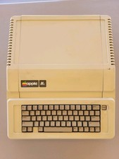 Apple IIe A2S2064 Vintage Personal Computer Apple 2e NOT TESTED AS-IS 🔥🔥 picture