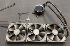 NZXT Kraken Z73 RGB 360mm Liquid Cooler with LCD Display - Used picture