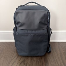 Incase A.R.C. Commuter Pack picture