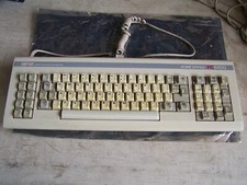 Amstrad 640K Personal Computer Home Office PC6400 Keyboard - 6 pin DIN picture