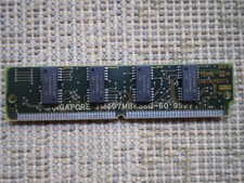 Vintage Texas Instruments 16MB EDO-RAM 72 Pin 4M x 36 Bit 60nS TM497MBK36Q-60 picture
