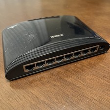 D-Link DGS (DGS-1008G) 8-Ports External Ethernet Switch - No Power Adapter picture