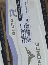 WHITE T-FORCE DELTA RGB 8GB DDR4 3200MHz PC4-256 RAM Desktop picture