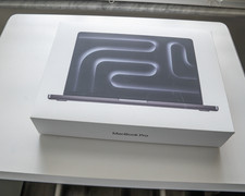 Apple MacBook Pro 13” 2017 Intel i5 8GB RAM 128GB SSD Fresh Apple Battery Ventur picture