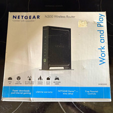NETGEAR N300 Wi-Fi 802.11n Router 300Mbps 4-Port Parental Control Black picture