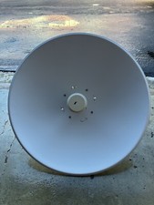 Ubiquiti PowerBeam M5 PBE-M5-300 5GHz 22dBi 802.11a/b/g/n Outdoor CPE RoW picture