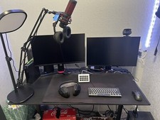 gaming setup streaming picture