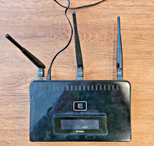 D-Link GamerLounge DGL-4500 54 4-Port 10/100 Gaming Router Wi-Fi Wireless I33 picture
