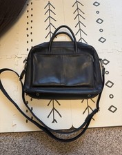 Bosca Italian Leather Pebble Stringer Bag picture